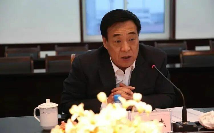 铁岭市公安局长和女警花长期玩乐卖官