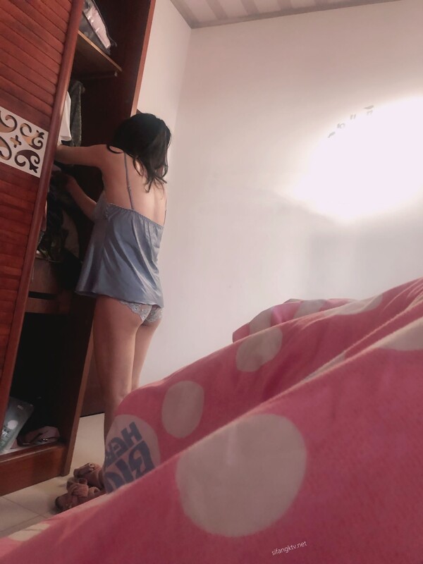 人妻邵可被绿帽丈夫出卖私密大尺度床照流出这个真的是太骚了，超清大图完美记录性福人生