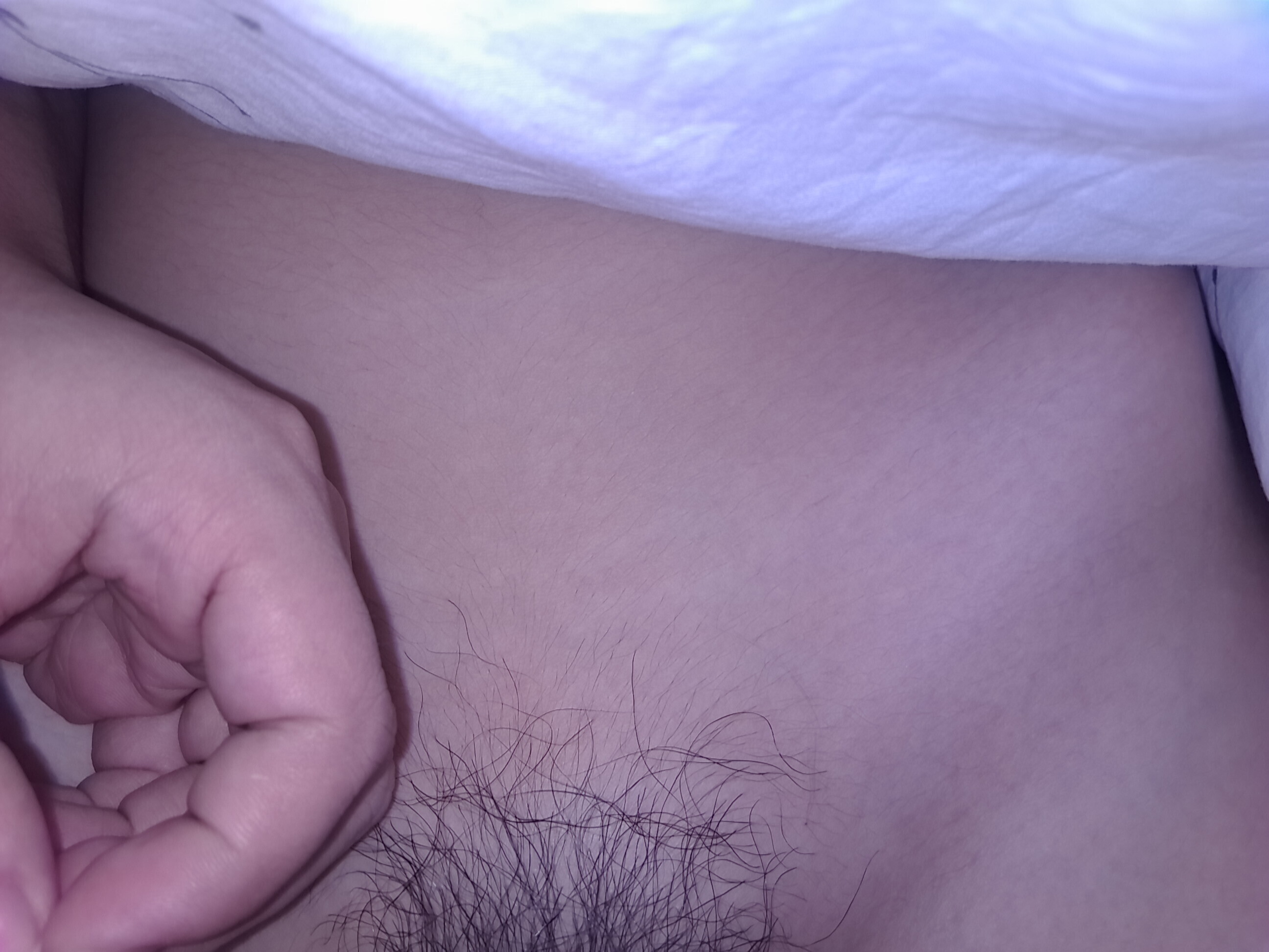 曾经那个海誓山盟、彻夜缠绵的女孩，是烟消云淡埋在记忆深处，还是终成眷属依然干到深处？