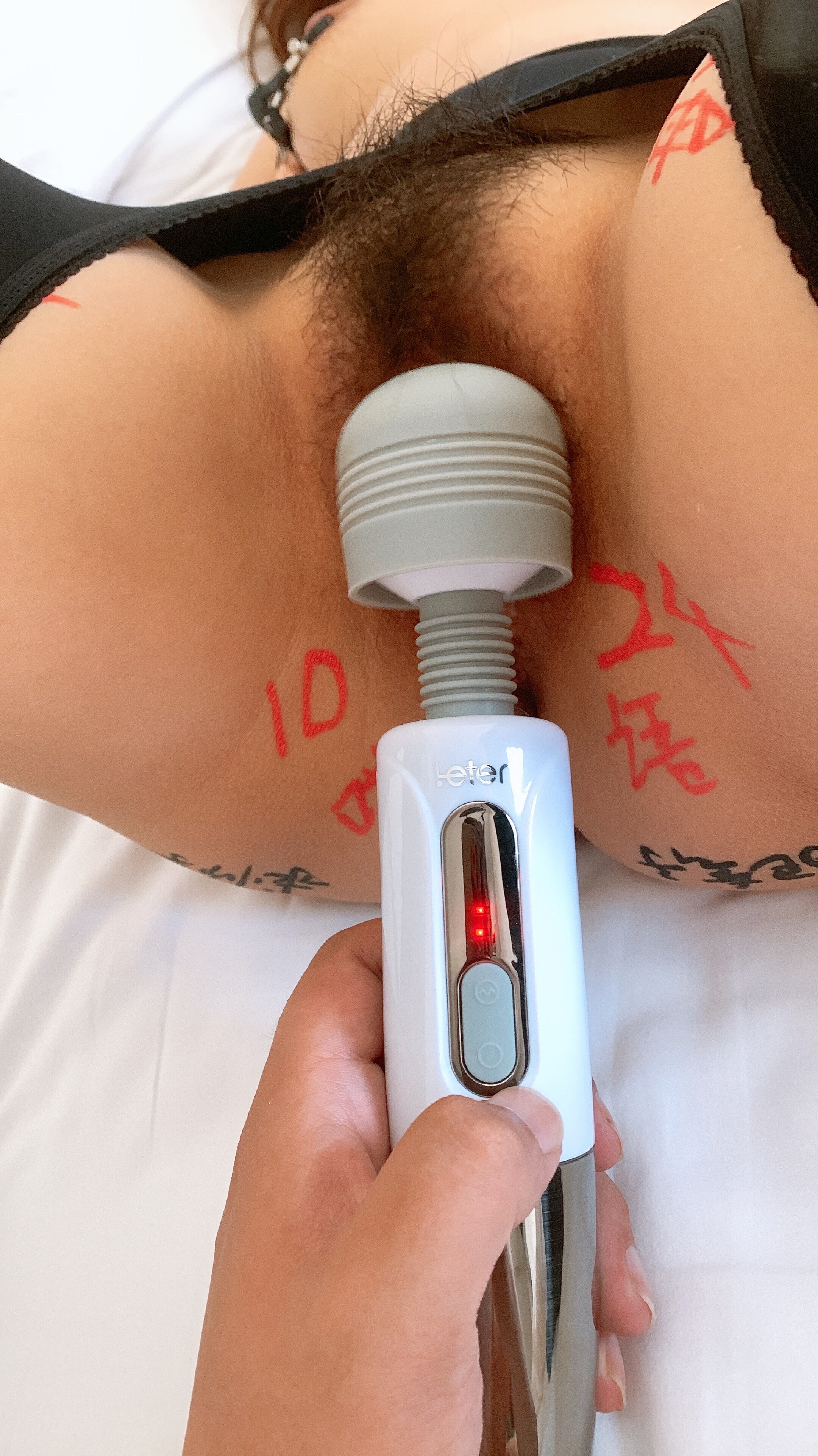 90后丰乳肥臀骚妻展示！记一次全程炮火不断的旅途。