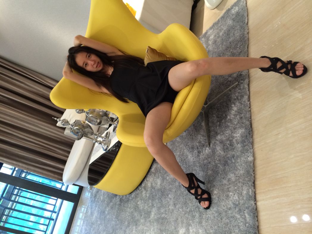 真是极品的熟女啊，太淫荡了，好像干她啊