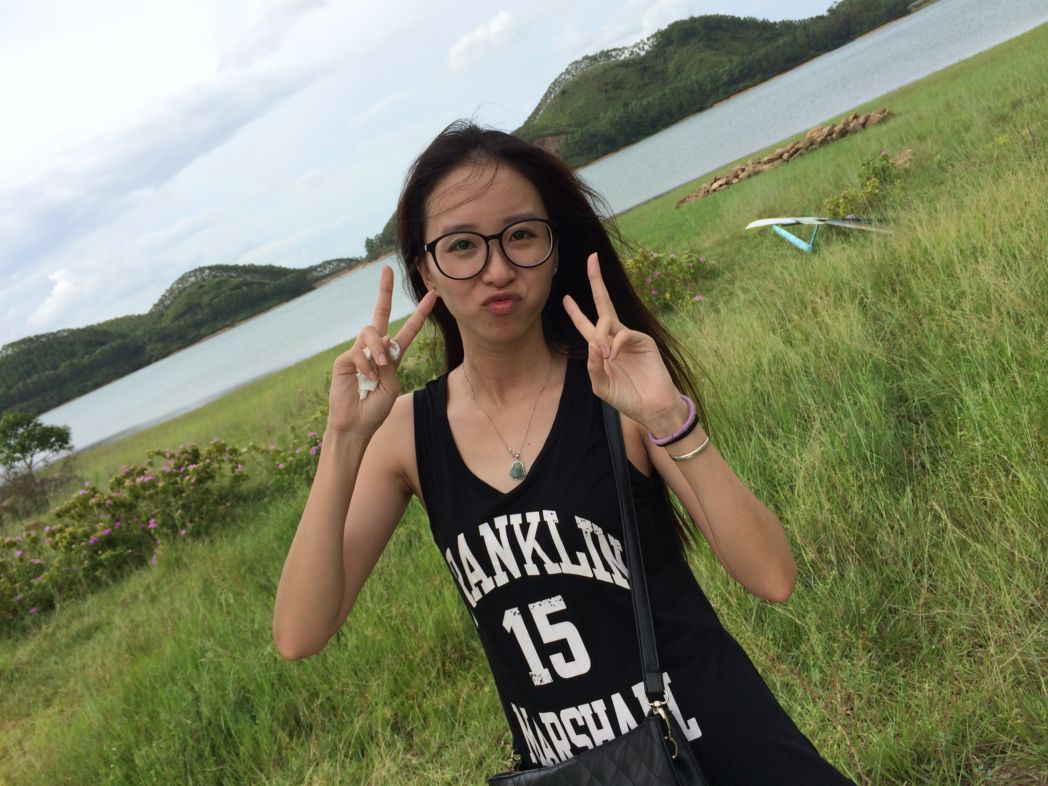 真是极品的熟女啊，太淫荡了，好像干她啊