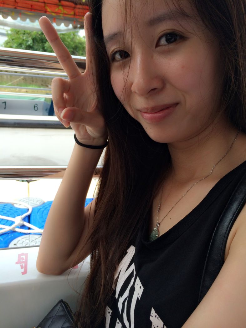 真是极品的熟女啊，太淫荡了，好像干她啊