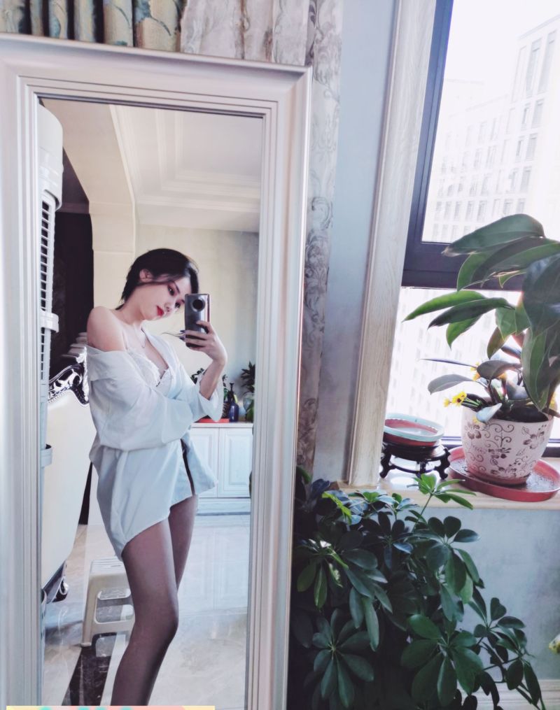 只能说太好了太漂亮 竟然随意让人拍照露脸啊