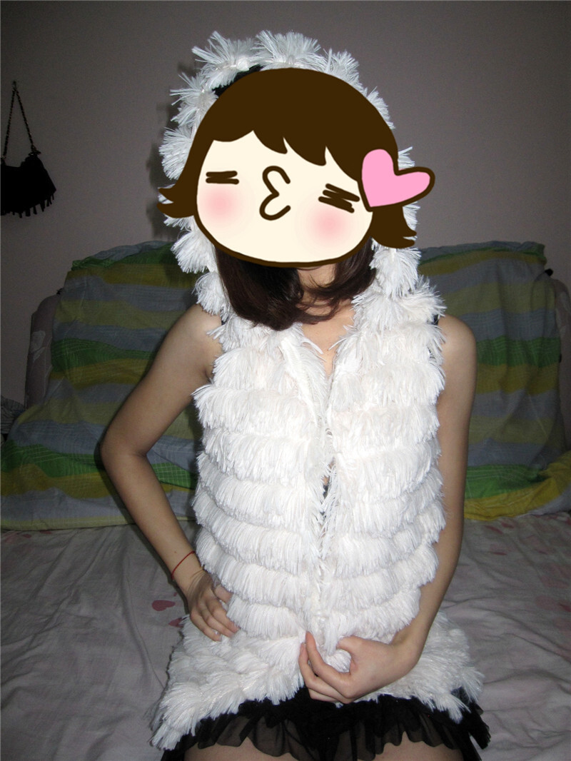 花样年华的长腿女友展示诱人的青春