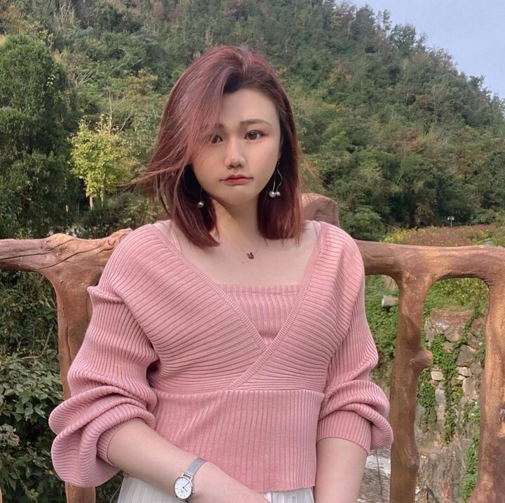 胖嘟嘟白白净净的女友爱吃大鸡巴