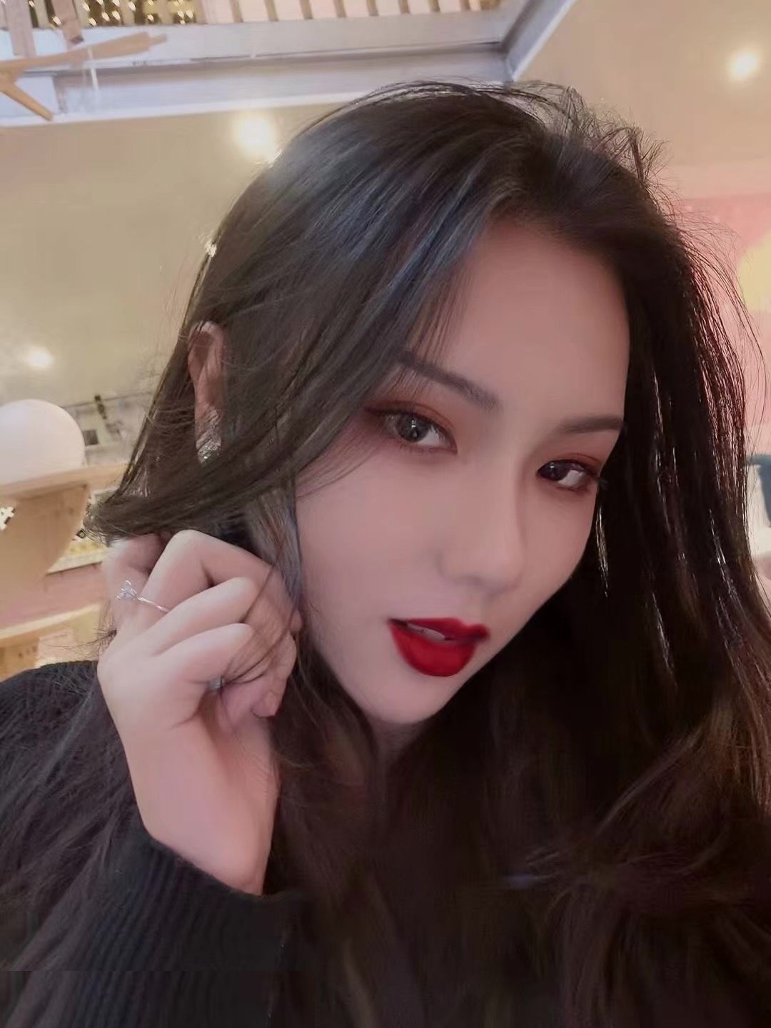 只能说太好了太漂亮 竟然随意让人拍照露脸啊