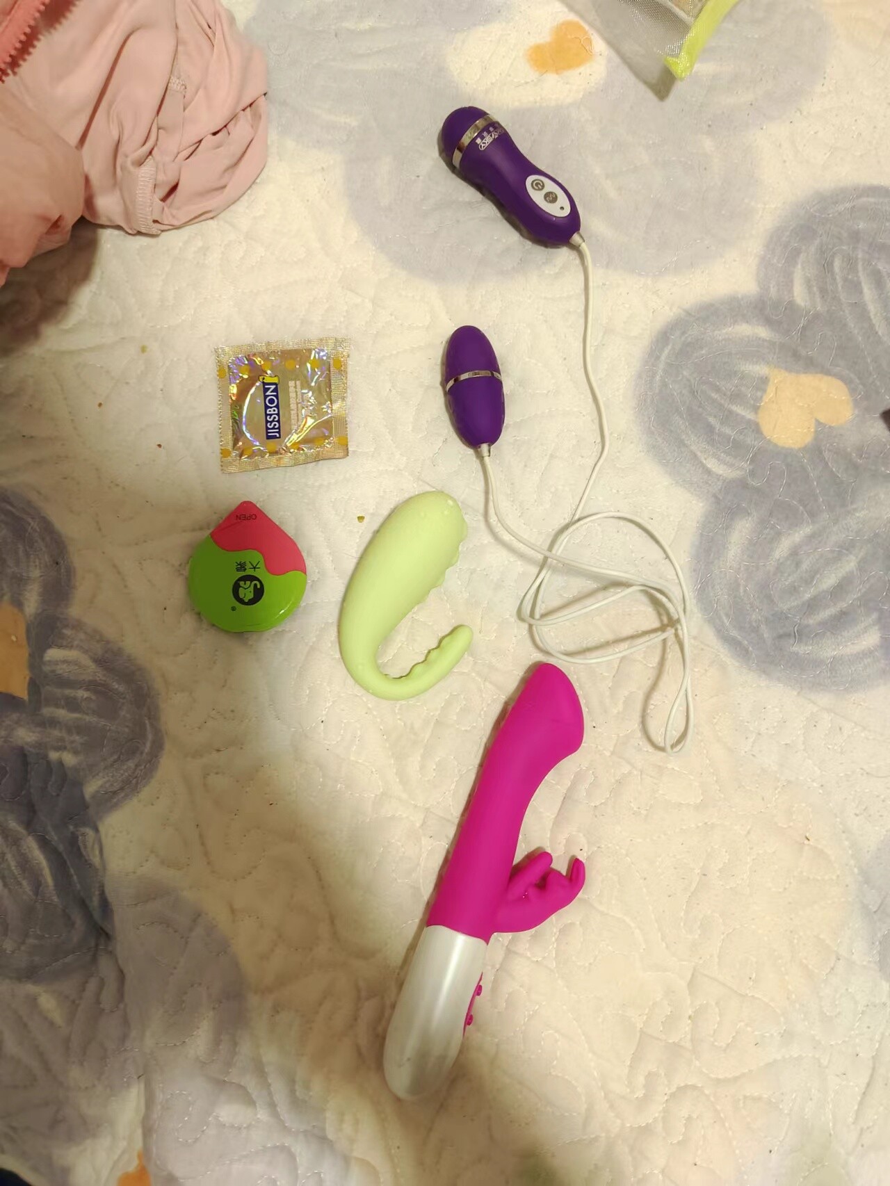 我和我的小骚老婆新年第一炮