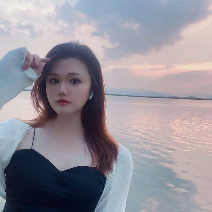 胖嘟嘟白白净净的女友爱吃大鸡巴