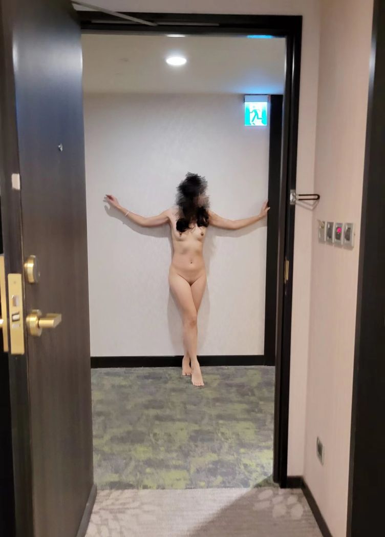 大街上露出 玩的就是刺激啊