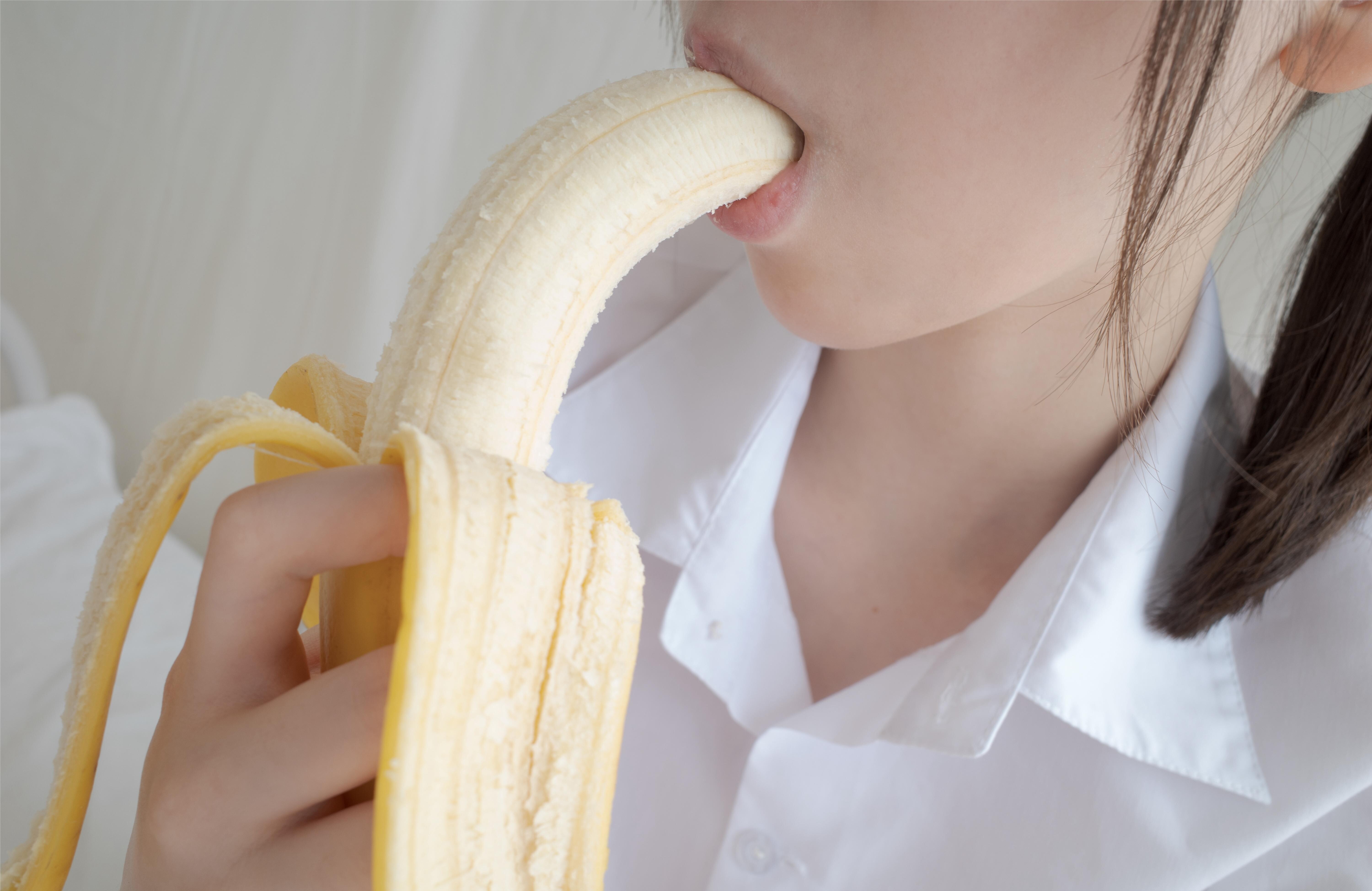 JK制服香蕉少女