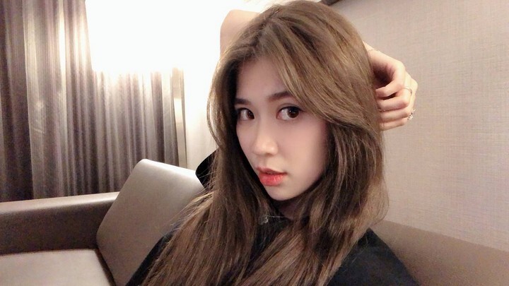 喜欢被蒙住眼睛玩弄的小骚逼