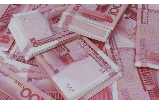 上海80后女贪官，独创开房式受贿，随身带安全套，被3个富商共享，你愿意操女贪官吗？