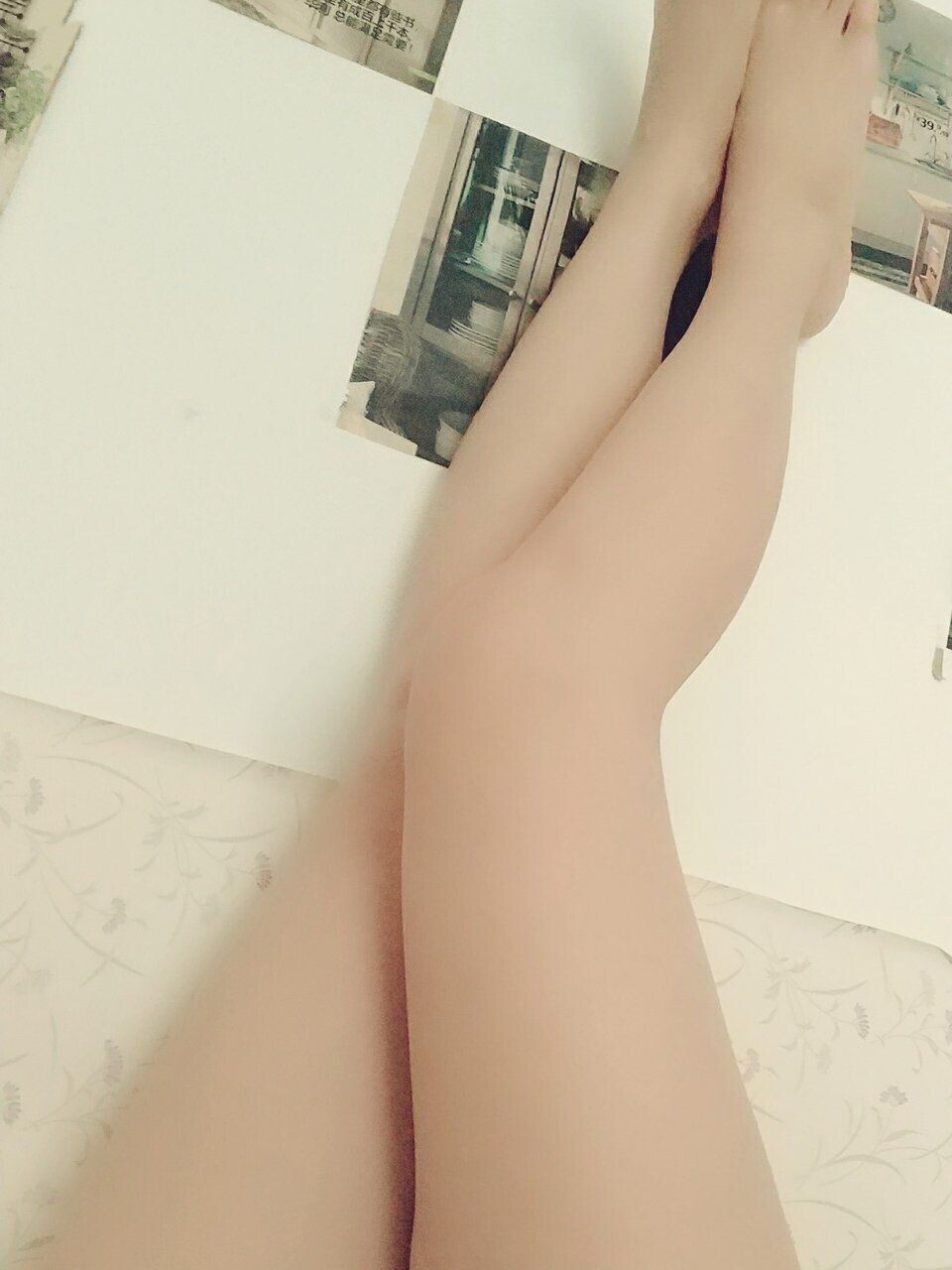 肤色白嫩的女人