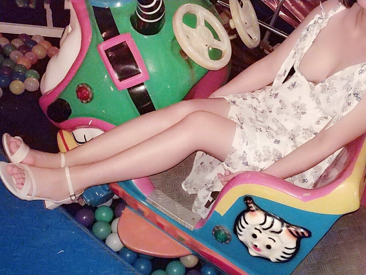 肤色白嫩的女人