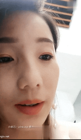 【真实孕妇系列】都已经六个月了肚子挺大极品良家美女【小奶奶】，家中洗澡的时候想男人了，自慰骚穴