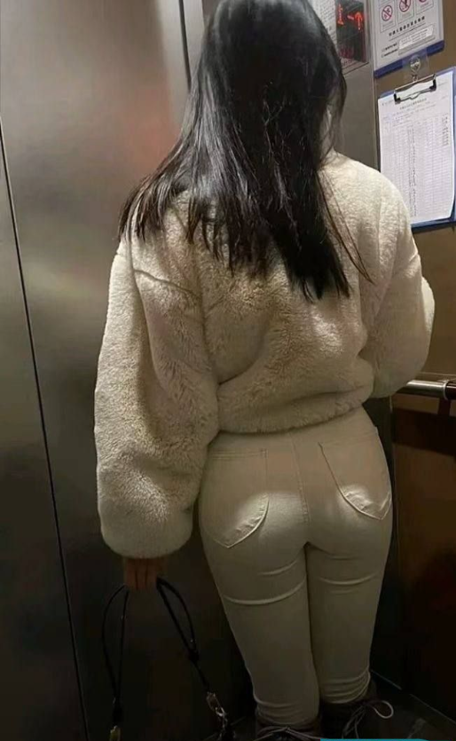 老婆和网友在酒店做爱