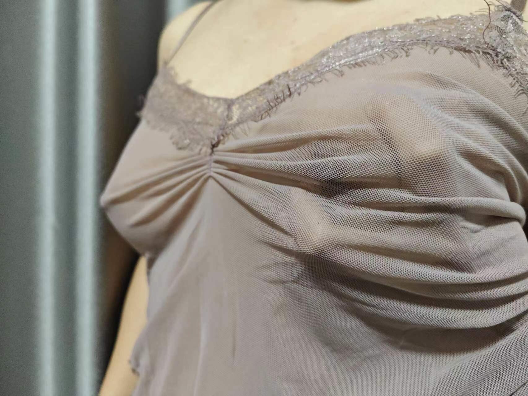 33岁爱露出的骚逼Lulu