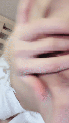 2024年3月重磅最美女神【03年的可可】大学生在宿舍，校花的身材也是一流，粉穴美乳，清新邻家乖乖女