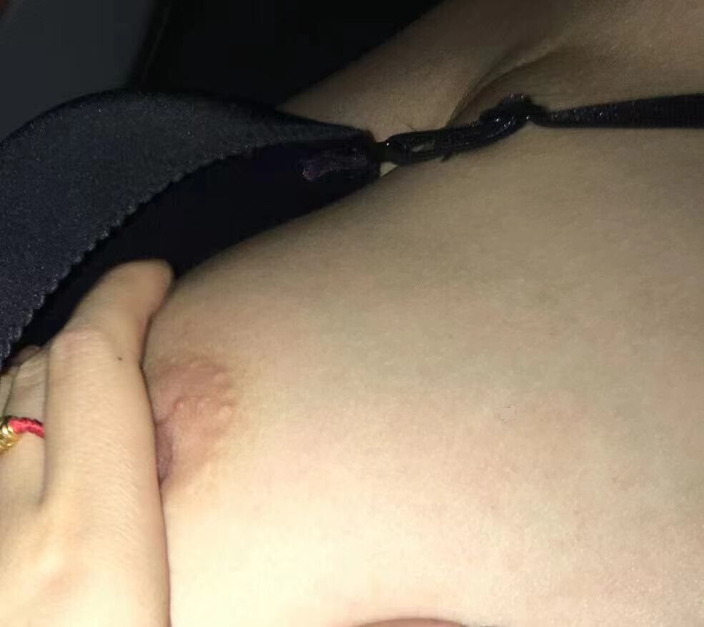 请欣赏济南22岁学生妹反差小母狗