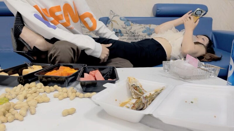 开宝马的少妇来偷情,风情万种高跟做爱,浪叫震天一直求满足!