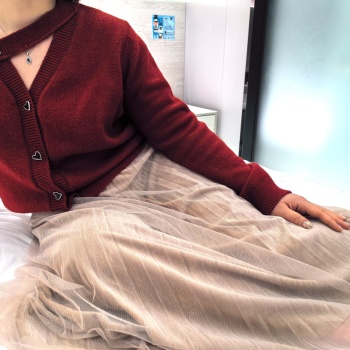 斯文的媳妇肥美鲍鱼到珠海旅行开房自拍结婚纪念日