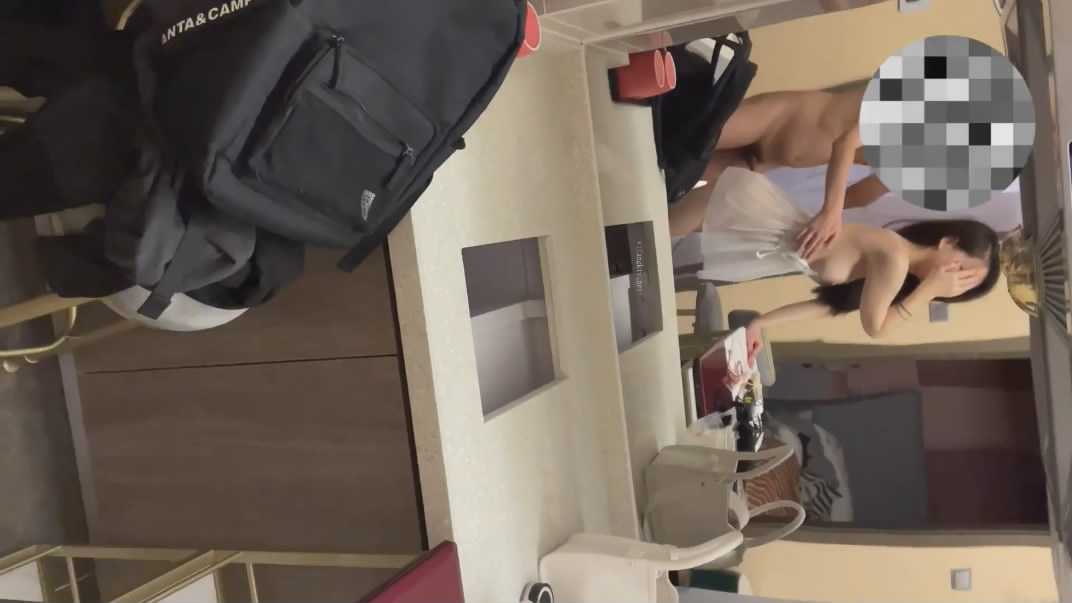 冒充富二代短租高档公寓玩弄调教艺校学妹