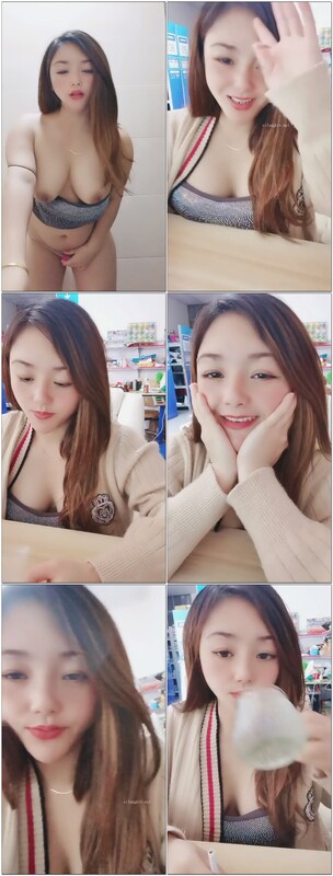 菜鸟驿站露出【快递小妹】取快递人来人往大尺度业主就在背后都敢露超刺激劲爆！