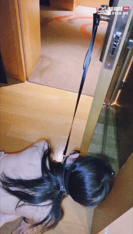 调教母狗校花女友甄选 露出自慰取外卖惊呆小哥共享极品娇媚女友越漂亮越反差会玩