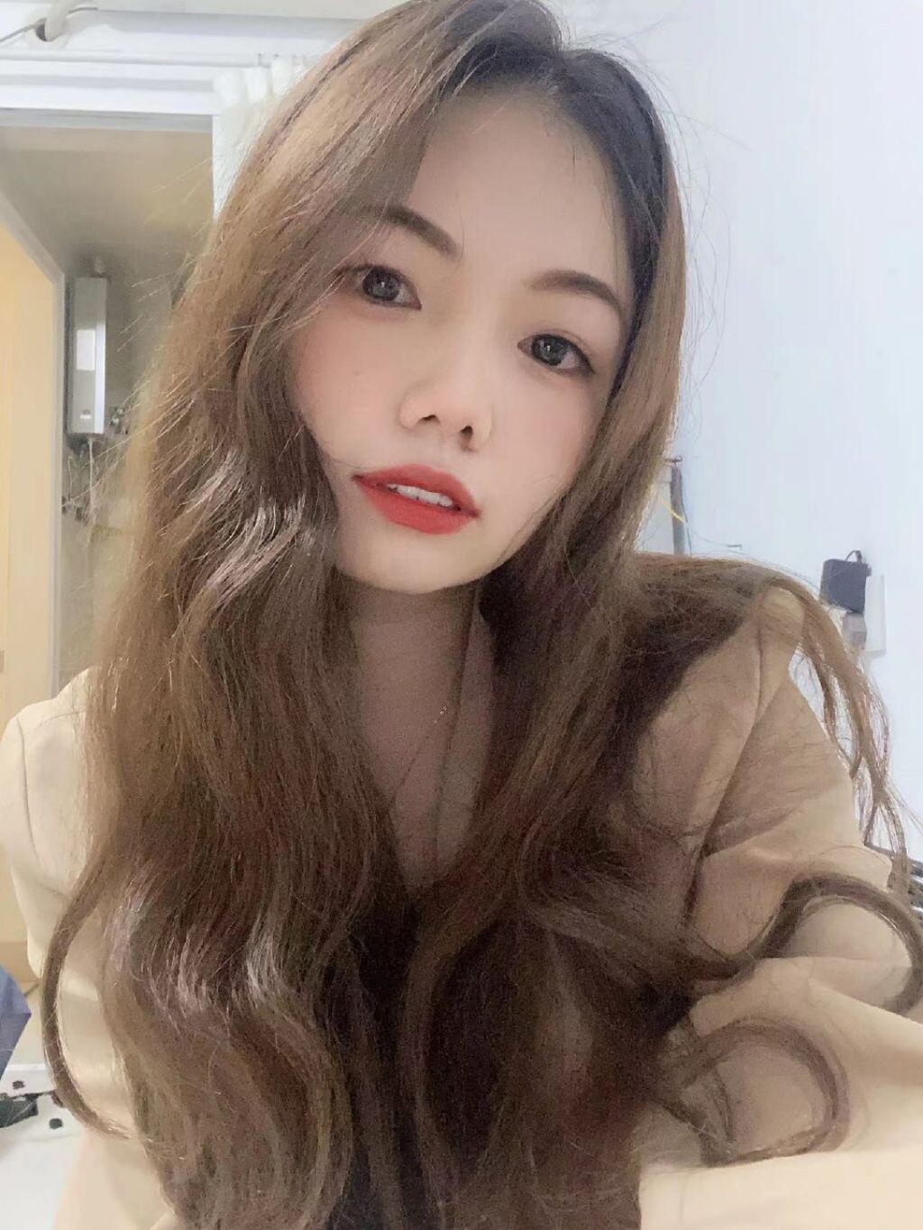 女友是护士，撮合我和她同时，怀疑这是个局啊