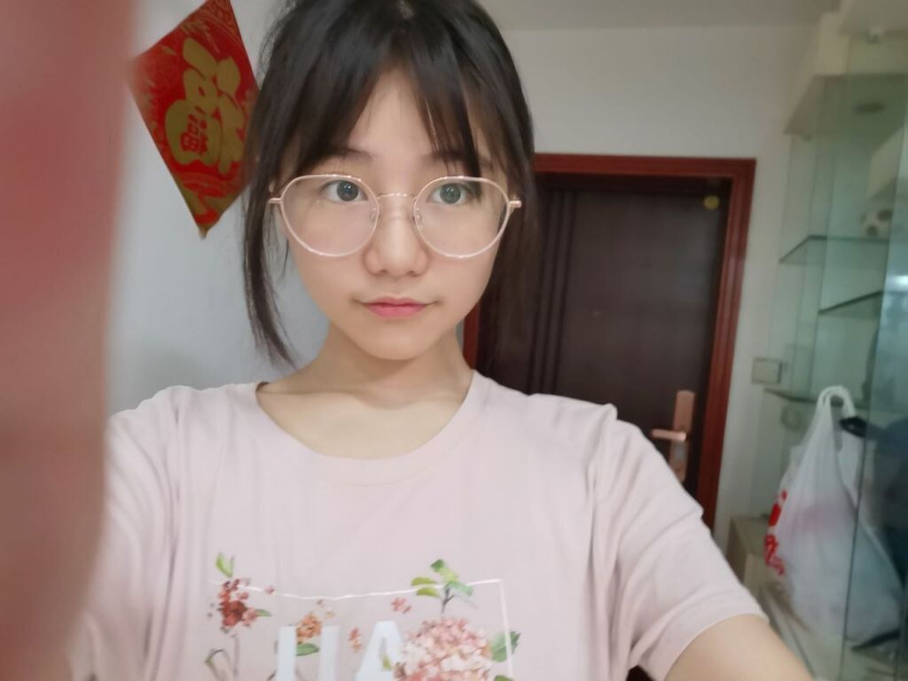 宿舍里讨论到经历过的第一个男人