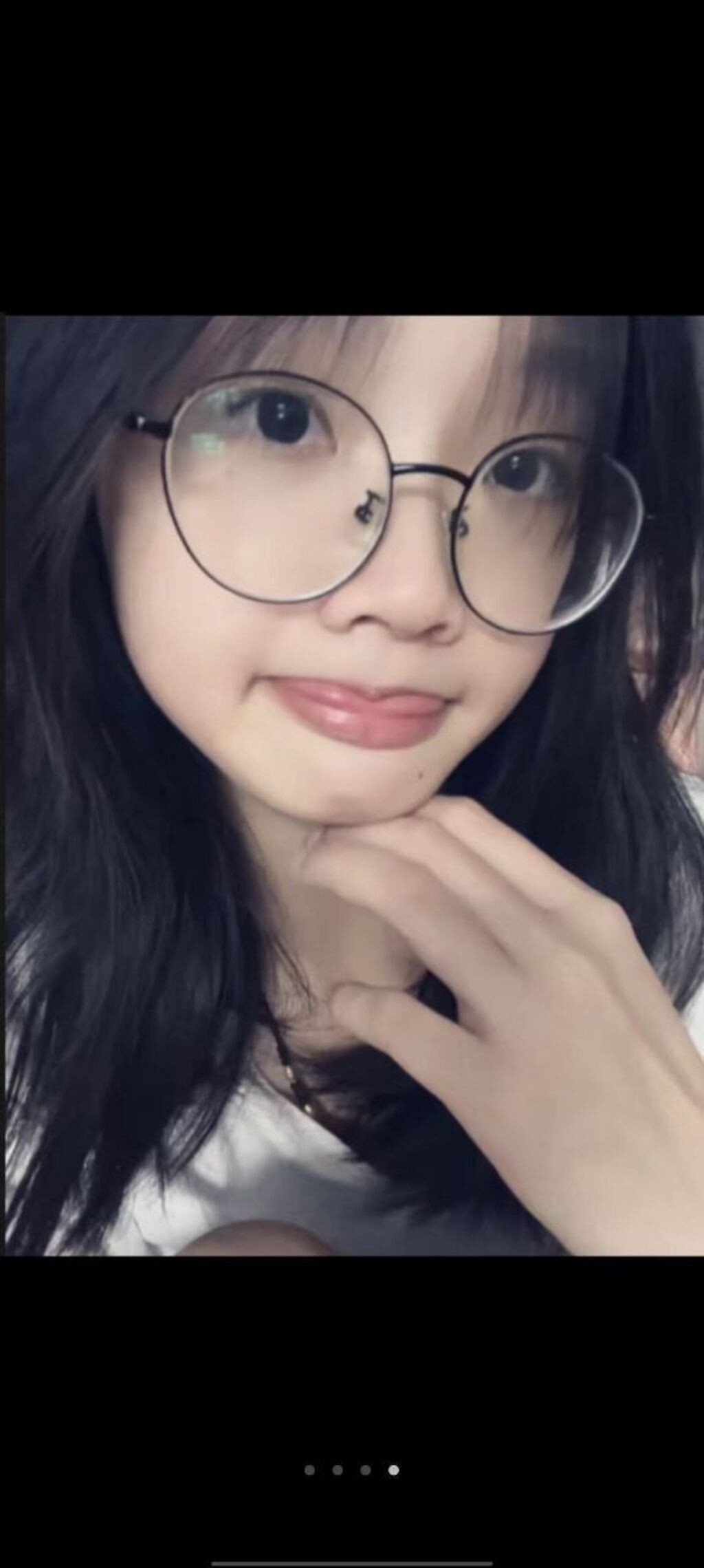 宿舍里讨论到经历过的第一个男人