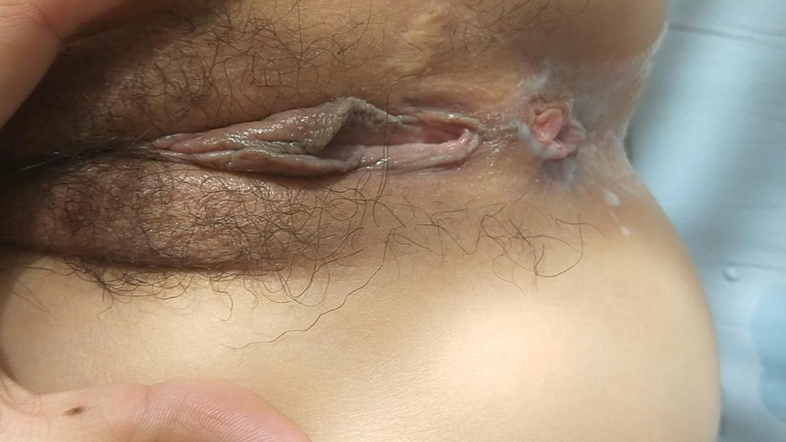 江苏张家港 趁着中午上班间隙约个炮 送上门内射沐浴在和煦的阳光里完成发射 骚穴超清欣赏