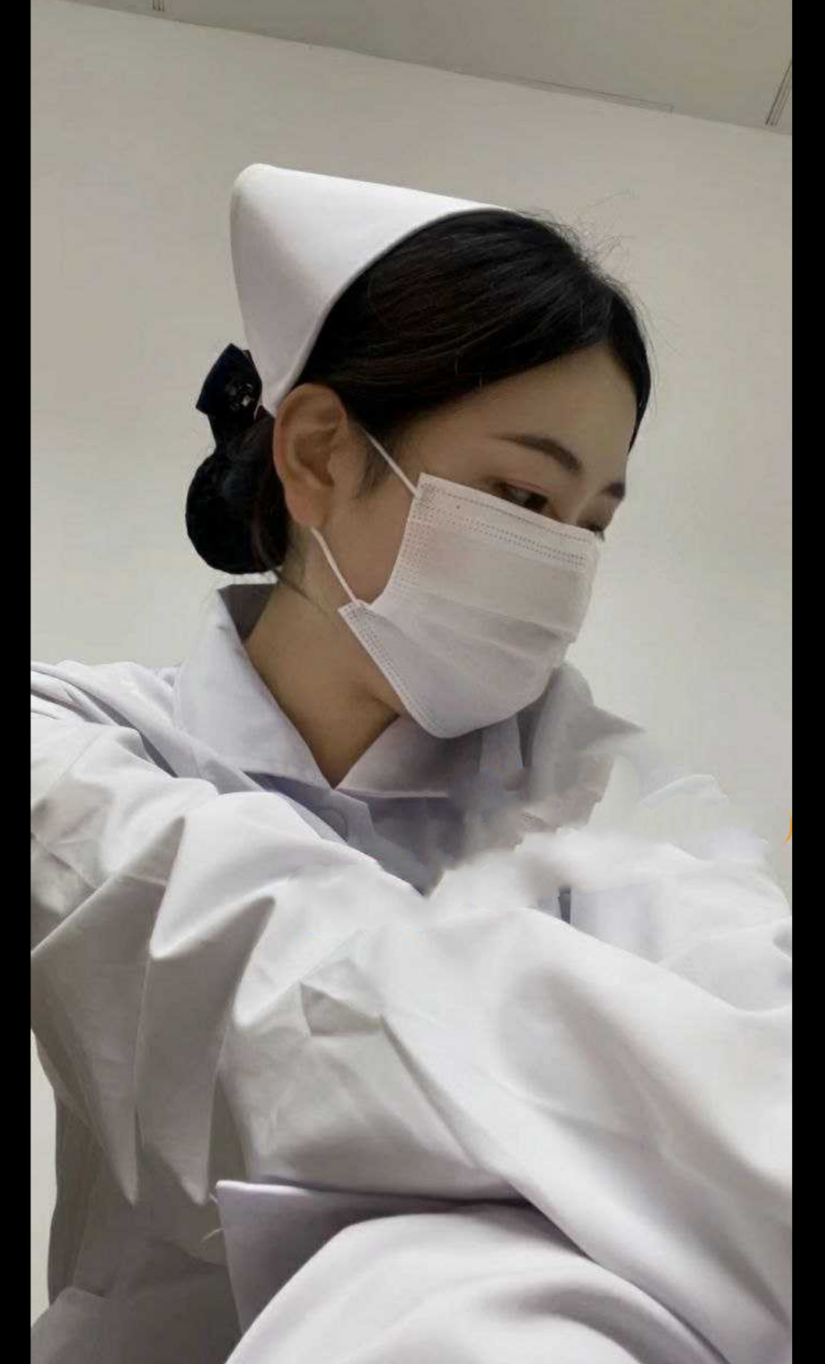 沈阳医科大学附属医院 卢欣林 与炮友车震视频遭曝光!极限反差的小护士操逼操出天际~