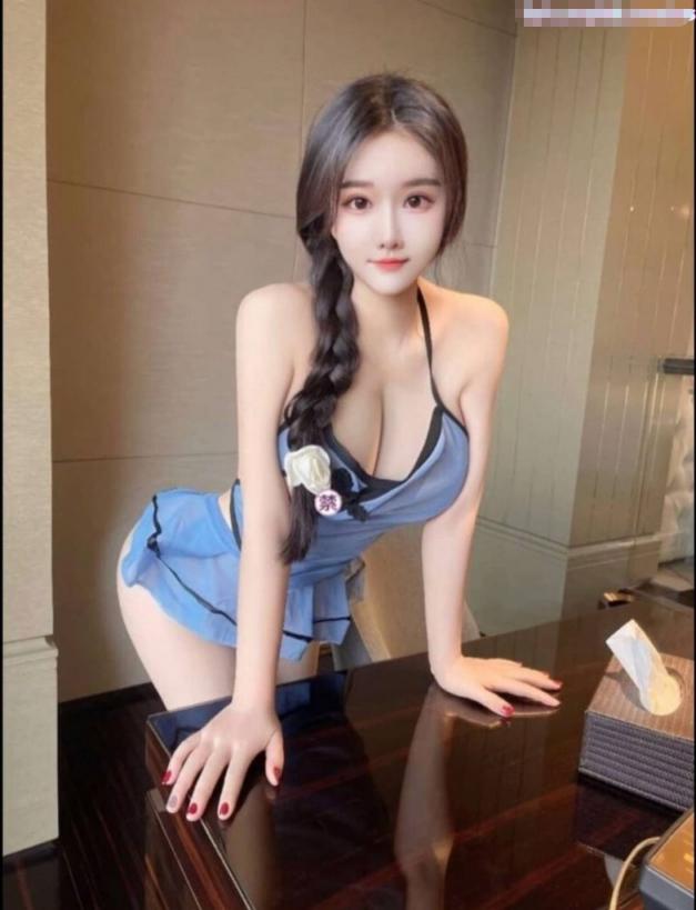 穷人女神富人精盆 极品尤物女神有钱人玩物 高冷女神在金主爸爸面前有多淫荡下贱