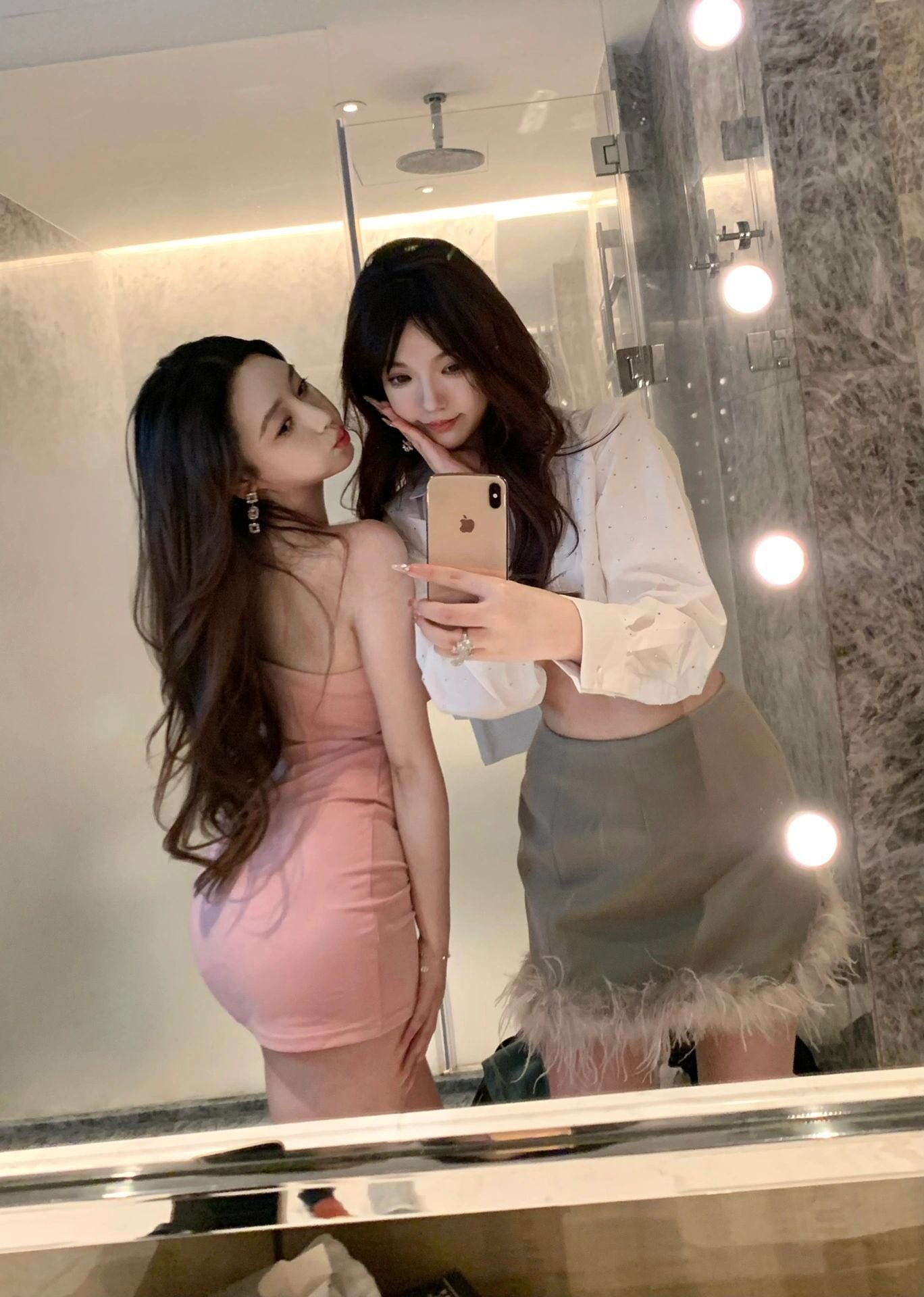 极品长腿黑丝御姐女神 魔鬼身材顶级美腿白虎粉逼操到腿软 天花板级女神