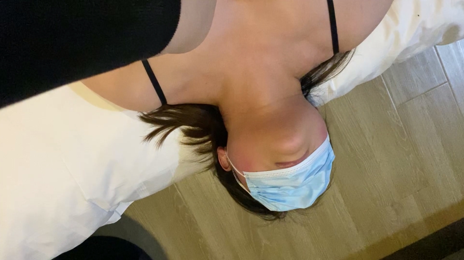 约了少妇去爬山回来以后迷玩一下 离婚后好久没被男人滋润了,小穴还是那么紧