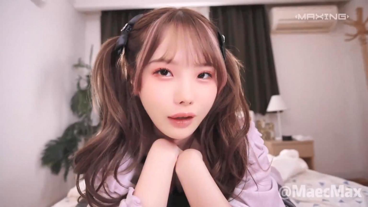 婷婷玉立的邻家小妹妹 每次都会主动掰开小嫩穴跟屁股好让肉棒插得更深! 且很认真享受插入 少女颜值爱了