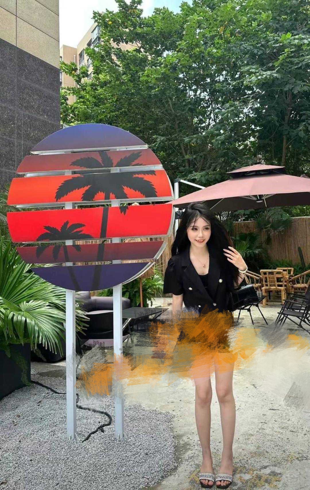 曝光上海浦东反差婊 李思彤 下海做高端伴游 被金主爸爸无情的调教！