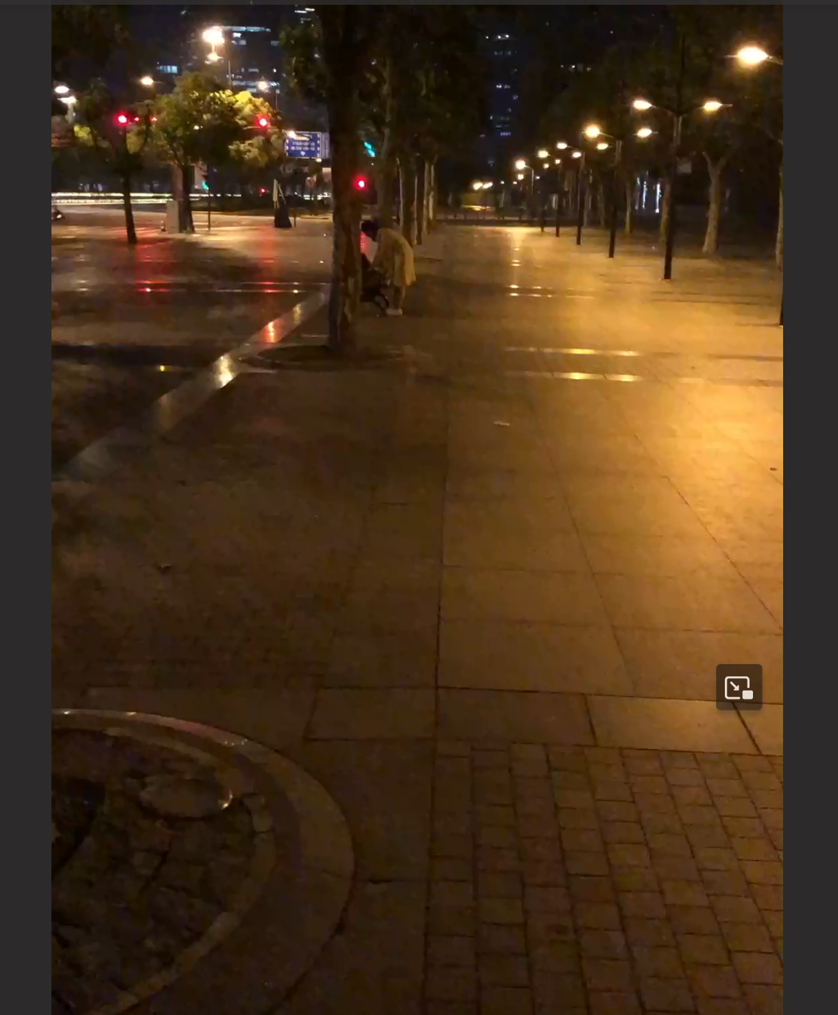 吃瓜投稿 - 上海交易所何麦伢与高管男友私拍泄漏! 反差形象人尽皆知!