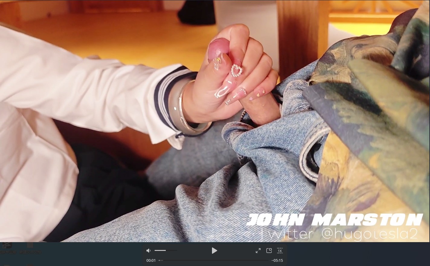 淫荡风骚的老婆 一天到晚离不开鸡巴  手交  脚交 让你精尽人亡