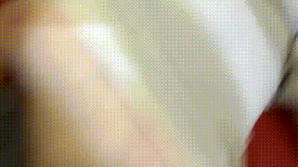 小情侣日常爱爱 啊啊 变态 漂亮女友好羞羞 小娇乳 多毛鲍鱼 被无套猛怼 嬉嬉闹闹 表情真实