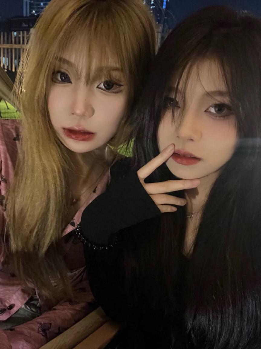 女神挑战两根棒棒反差白富美 被两根肉棒同时满足 上下两张嘴都要 做爱很生猛 视觉感超强