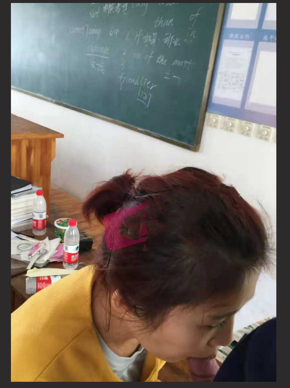 山东英才小学语文老师王美慧与男友教室内刺激性爱 完整视频泄露