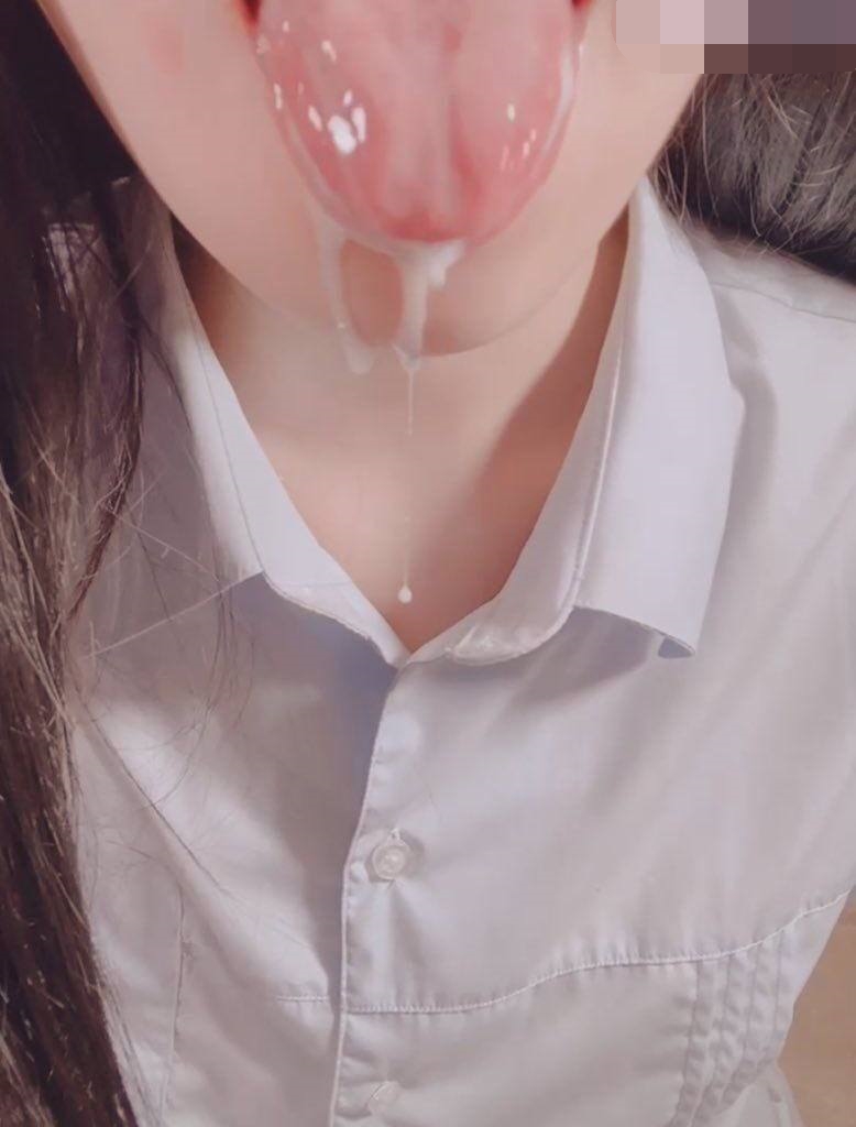 让老婆穿好黑丝给单男试试威力 看著老婆一阵阵高潮 绿帽男友边撸管边看黑丝女友被单男操到高潮