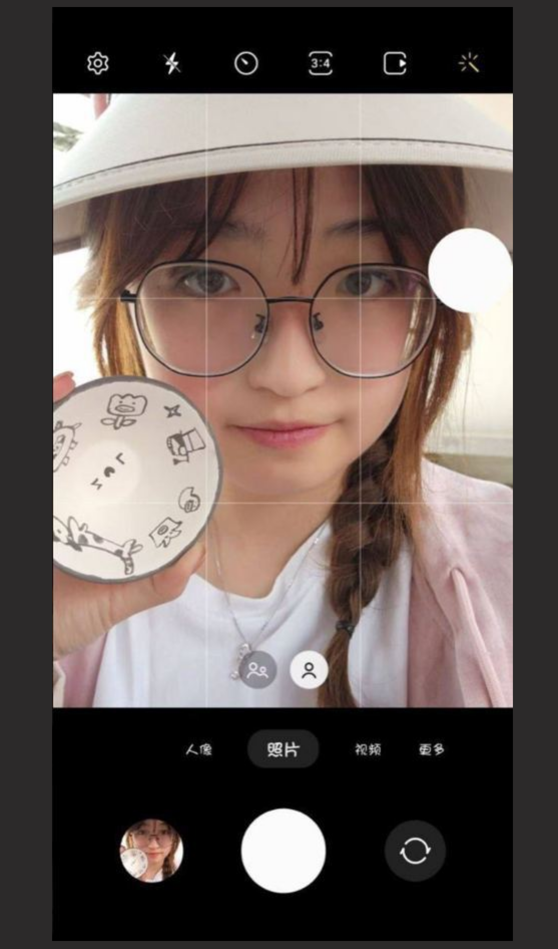 柳州职业技术学院韦闫妮被学长PUA放学带去开房玩3P