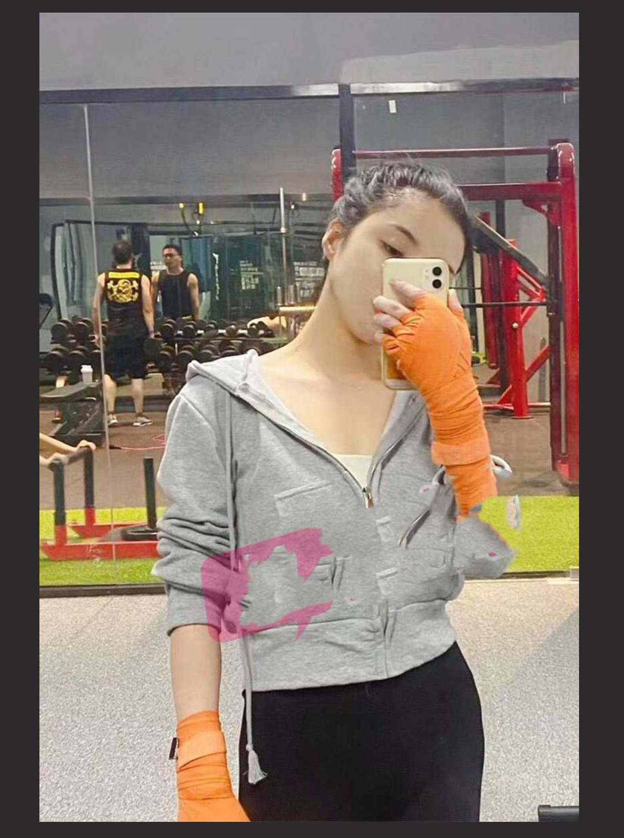 保定学院文学系文媛娜 深度反差爱上出轨的刺激感 “非要在这会给你男朋友回信息吗”