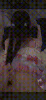 00后青春活力花季美少女 表面是大家文静乖巧小学妹 私下是爸爸的小淫娃 又乖又反差的女孩子谁不爱