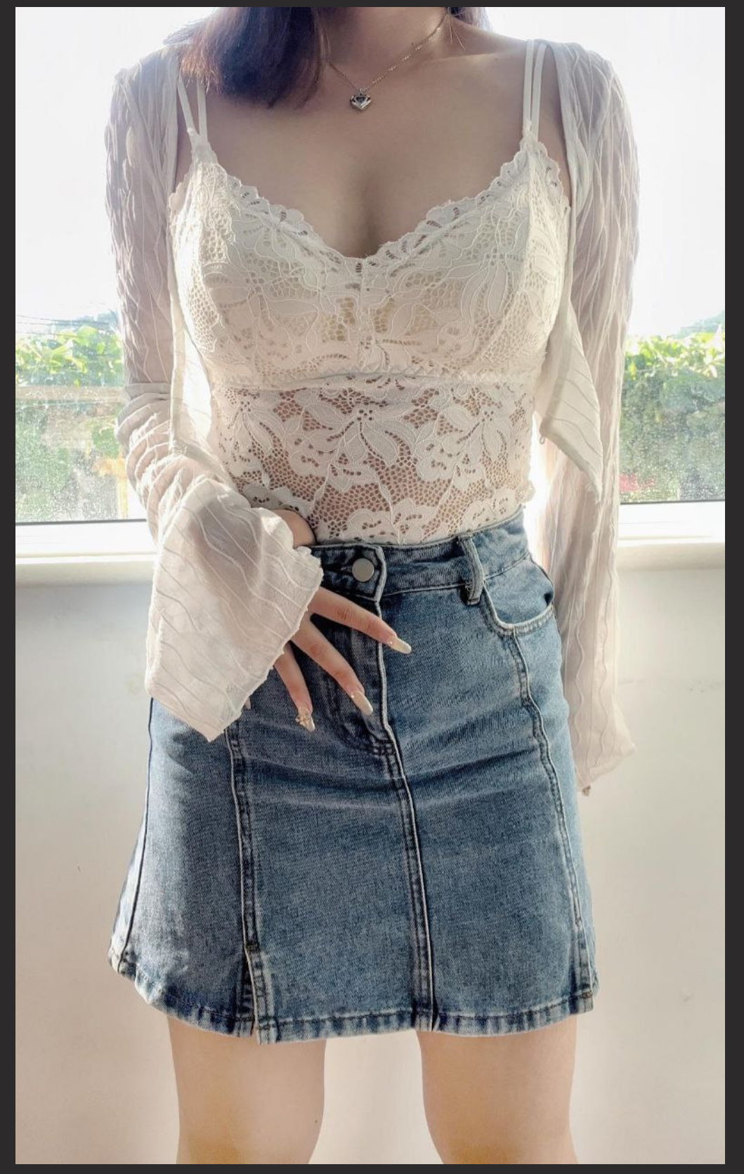 河南郑州某奔驰4S店女销售为了业绩奉献身体 客户只要买车就能无条件操两次