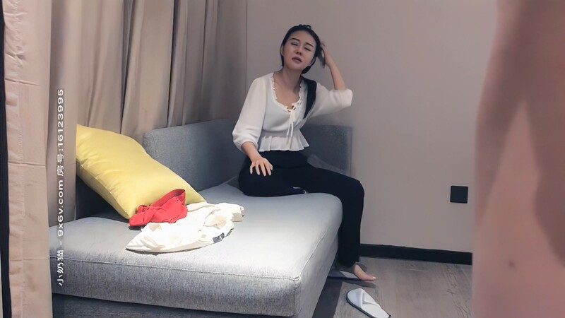 3000一炮【太子探花】外围女神瑜伽教练兼职脸蛋身材无一处不高分，狂草水多物有所值